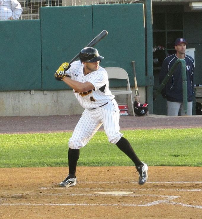 Bees Come Back from 6 Runs Down, Win&nbsp;7-6