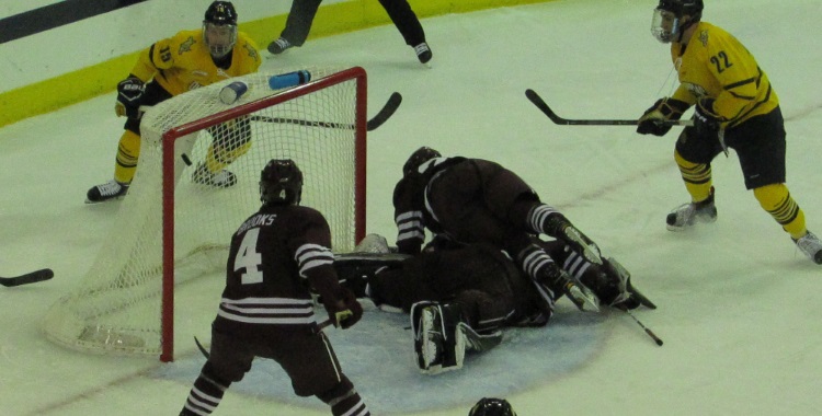 Hockey: Quinnipiac v.&nbsp;Colgate