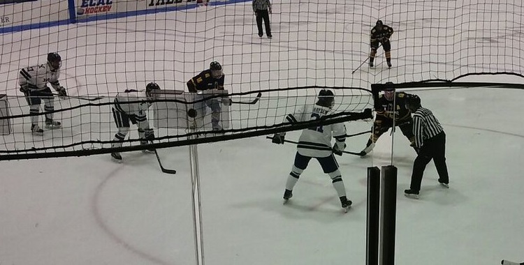 Hockey: Yale v.&nbsp;Quinnipiac