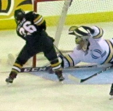 Small Goes Big as QU Sweeps&nbsp;UVM