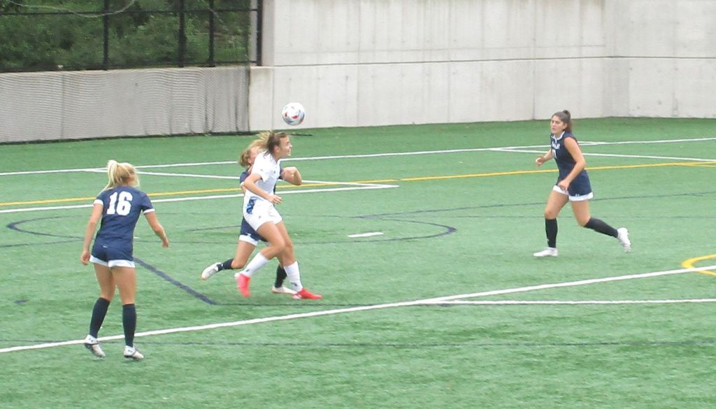 Bobcats Defeat Bulldogs
